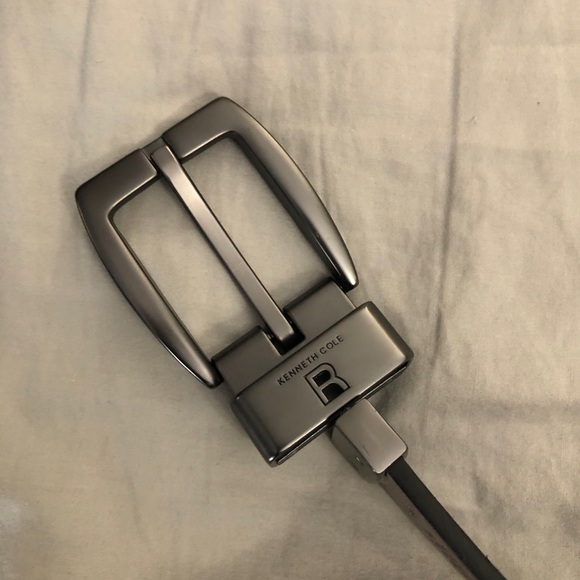 Kenneth Cole Reaction reversible belt - Picture 2 of 6